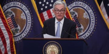 US Fed Increases Key Rate By 1/4 Point Amid Global Financial Turbulence