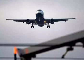 Two People Detained For Disorderly Conduct After Drinking On A Flight From Dubai To Mumbai