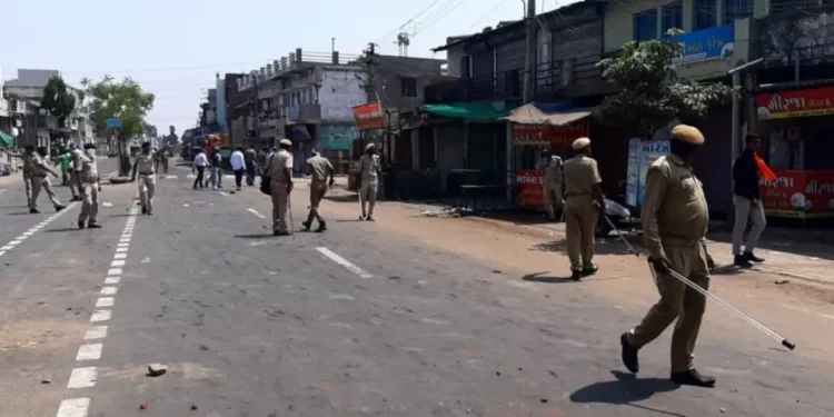 During The Ram Navami Parade In Mumbai, Two Groups Fight