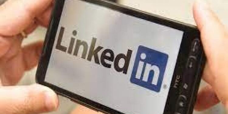 Virat Kohli And Anushka Sharma Pays A Visit To Mahakaleshwar Temple In Ujjain