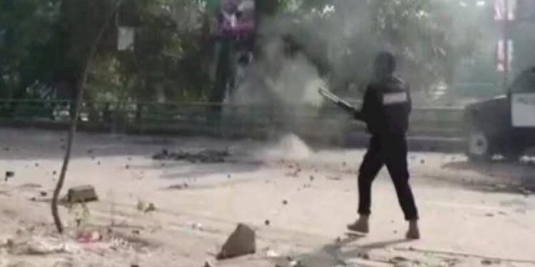 Fresh Fights, Rubber Bullets Fired By Pakistani Rangers Near Imran Khan’s Home