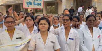 Over 17 Lakh Maharashtra Government Employees Commences Strikes For OPS