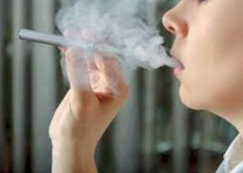Should Vaping Be Outlawed And How Harmful Is It?