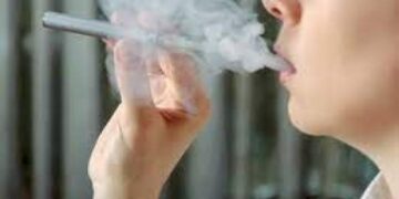 Should Vaping Be Outlawed And How Harmful Is It?
