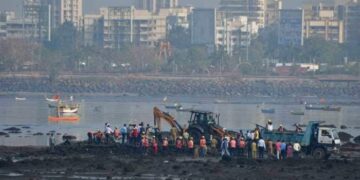 Brihanmumbai Municipal Corporation Starts Demolition Of Illegal Dargah In Mahim Coast