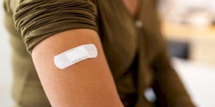 According To A Study, A “Smart Bandage” Might Treat Diabetic Wounds Over Time
