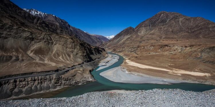 Pakistani Minister: India’s Letter On The Review Of The Indus Water Treaty Is “Vague”