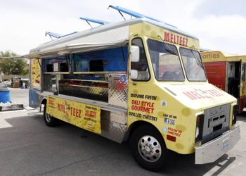 When The BMC Approves A Long-awaited Policy, Mumbai Will Soon Have 50 24×7 Food Trucks Spread Over 7 Zones