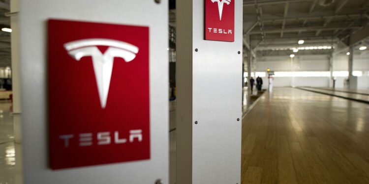 Tesla Was Questioned By Seven US Senators Over The Use Of Forced Arbitration Clauses In Contracts