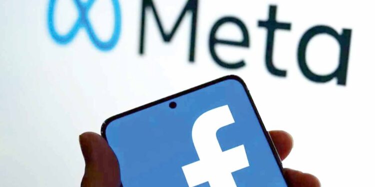 Users Are Being Fooled Into Clicking Malicious Links By Falsely Verified Facebook Pages