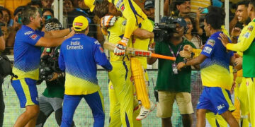 In Order For CSK To Win The Fifth IPL, They Needed 10 Off Of 2 Balls Against Mohit. Ravindra Jadeja Smoked 6, And Dhoni Was Surrounded By Cheering Fans
