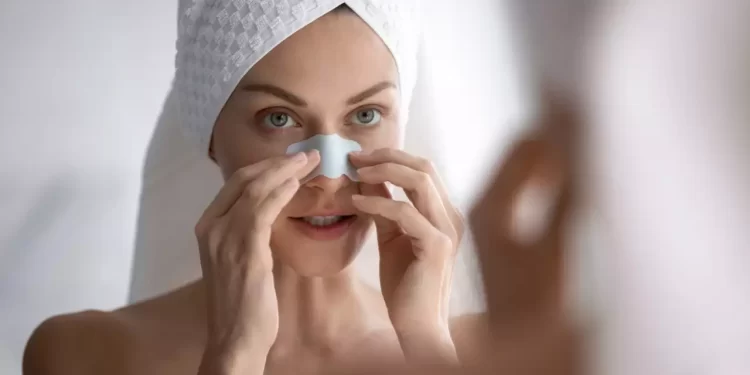 Take A Look At These 4 Simple Home Remedies To Get Rid Of Blackheads