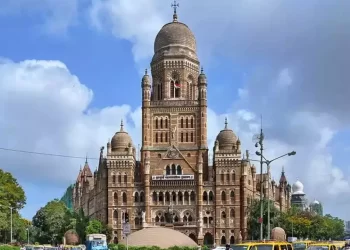BMC Gears Up Before Monsoon, Mumbaikars Will Get Weather Alert Through SMS!