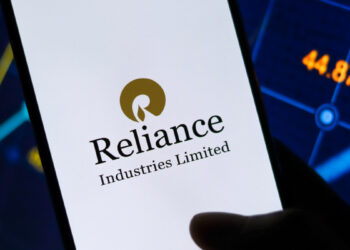 Reliance Industries Reviews Compensation In Retail And Telecom Amid Layoffs And Slows Hiring, According To A Report