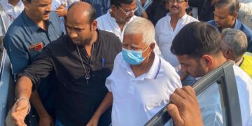 CBI Searches Lalu’s Aides In Patna And Gurugram In The “land-for-job” Scam