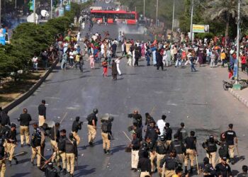 Pakistan: 8 Killed In Violence, Several PTI Leaders Arrested, Supreme Court Hearing On Imran’s Petition