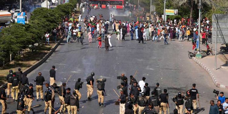 Pakistan: 8 Killed In Violence, Several PTI Leaders Arrested, Supreme Court Hearing On Imran’s Petition