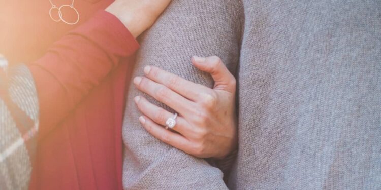 Are You Taking Their Energy Away? The Symptoms Of Neediness In A Relationship