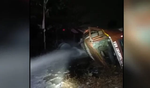 After A Tanker Carrying Raw Alcohol Fell Into A Canyon Near Pune, Maharashtra, Many People Were Thought Dead