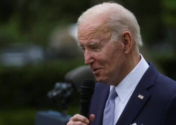 To Examine The Dangers Of Artificial Intelligence, Biden And Harris Meet With CEOs