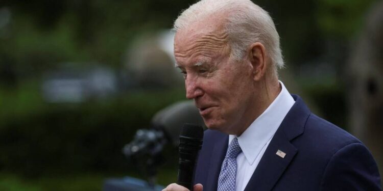 To Examine The Dangers Of Artificial Intelligence, Biden And Harris Meet With CEOs