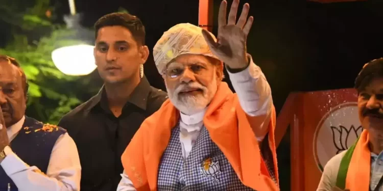 PM Narendra Modi Was Struck By A Mobile During A Roadshow In Mysuru, But The Police Say There Was No Malicious Intent