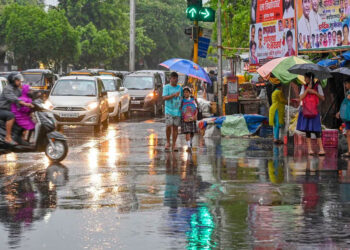 Mumbai May Experience “Delhi Feels” Today As The IMD Forecasts Showers; A Yellow Alert Has Been Issued