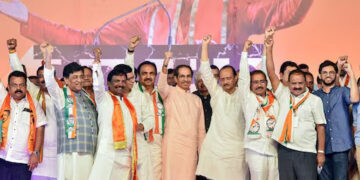 Ruckus In Mahavikas Aghadi Due To Pawar’s Resignation!Suspense On Rallies, Raut And Patole Target Each Other