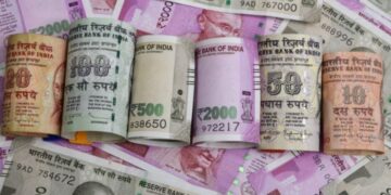 Rupee Depreciates By 8 Paisas To 82.76 US Cents