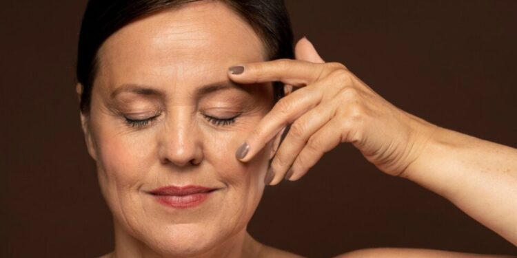 Eight Factors That Might Cause Wrinkles To Appear Earlier Than Expected