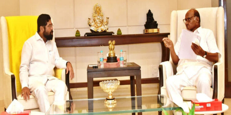 Political Stir In Maharashtra, Sharad Pawar Met Chief Minister Eknath Shinde, Uddhav Thackeray Is On Foreign Tour
