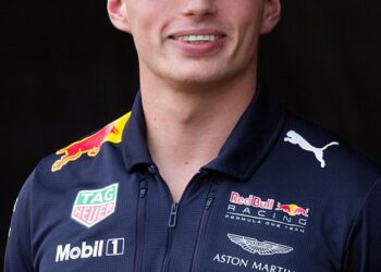 Lewis Hamilton Receives Retaliation From Max Verstappen After Remarks About Red Bull