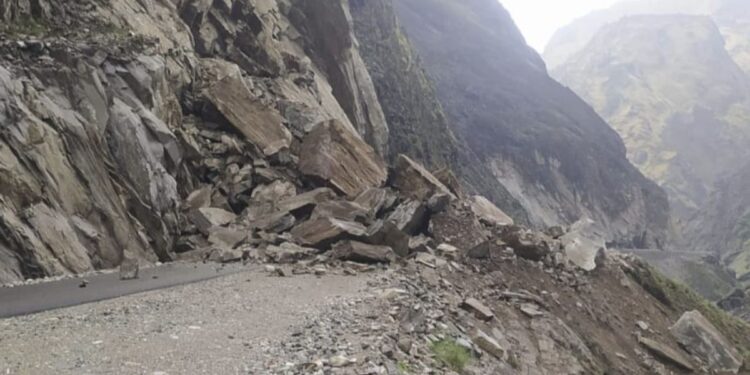 Orange Alert Of Heavy Rains In Uttarakhand, 300 People Stranded Due To Landslide