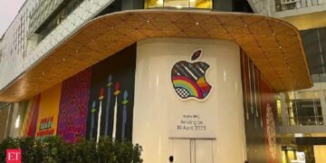 Business: Grand Opening, After Opening Store In India, Apple Has Achieved Sales Of 50 Crore In A Month!