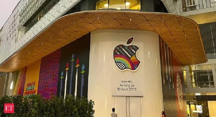 Business: Grand Opening, After Opening Store In India, Apple Has Achieved Sales Of 50 Crore In A Month!