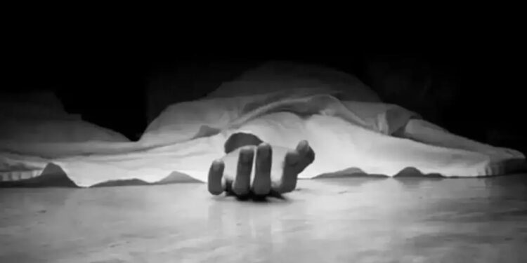 Maharashtra: Headless Body Of Woman Found In Travel Bag On Beach