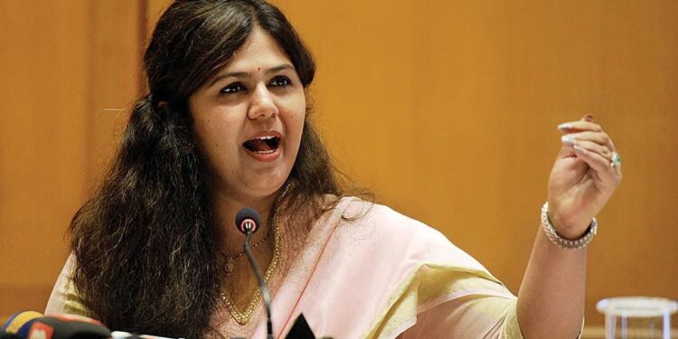 Pankaja Munde Angry With BJP? Congress Offered To Join The Party