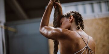 If You Are Troubled Due To Excessive Sweating, Then These Tips Can Be Very Useful For You