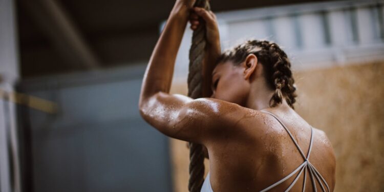 If You Are Troubled Due To Excessive Sweating, Then These Tips Can Be Very Useful For You