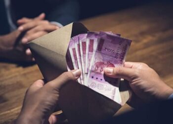 Bribery Of Government Officials Does Not Stop; Assistant Sub-Inspector Of Police In Yevla In ACB’s Net
