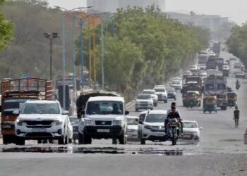 Temperature Torture In North India! 41 Degrees In Delhi And 43 In UP