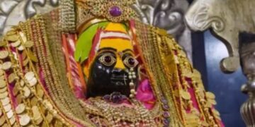 Tulja Bhavani: 207 Kg Gold, 354 Diamonds At The Feet Of Tulja Bhavani; Resists Melting Jewelry