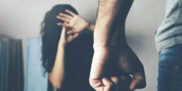 Shocking Incident In Dombivli, A Working Housewife Was Brutally Beaten With Kicks By A Broker