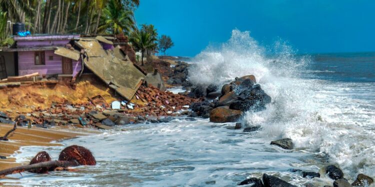 Biparjoy Cyclone To Hit Gujarat Today, Check The Weather Condition Of Delhi-NCR; IMD Issued A Warning