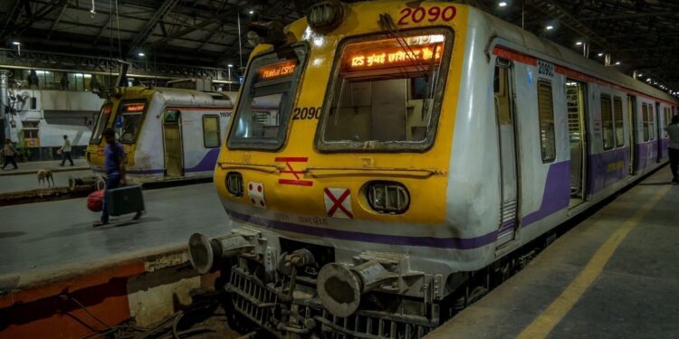 Mumbai: Tried To Rape 20-year-old Girl In Local Train, 40-year-old Arrested In 8 Hours