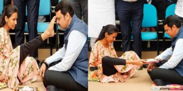 Girl Applies Tilak To Devendra Fadnavis With Her Toe, Performs Aarti