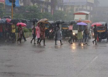 Heavy Rains Lash Several Parts Of Mumbai, One Dead; Meteorological Department Issued A Warning
