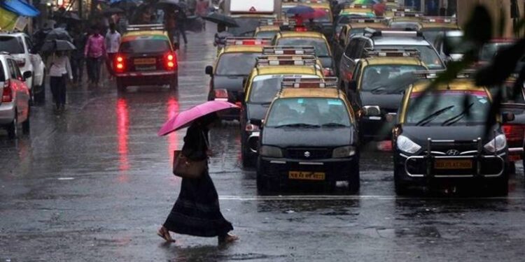 Yellow Alert Issued; Assam Flood Scene Grim | Weather Forecast; Mumbai, Thane See Continuous Rain