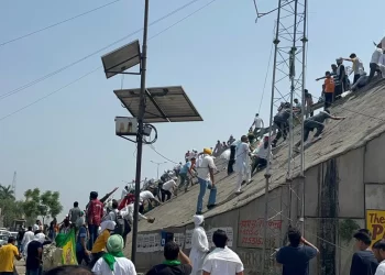 Farmers Camp Out At The Protest Site And Once Again Block The Delhi-Haryana Highway In Kurukshetra