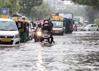 Delhi: A Traffic Advice Is Issued As The Yamuna Water Level Reaches A Record High,a List Of The Impacted Routes